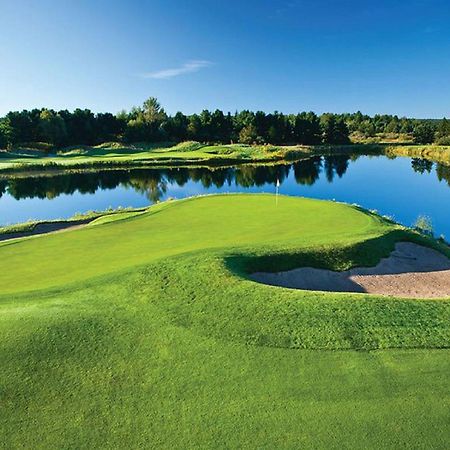 Gorgeous 2 Bedroom Lake View Condo Traverse City Exteriör bild