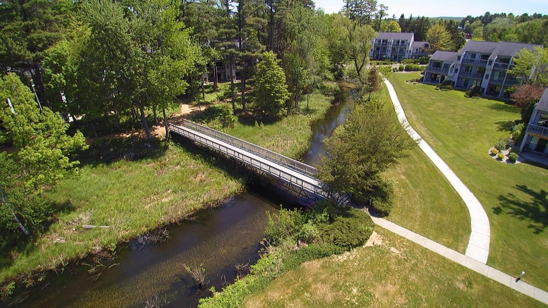 Gorgeous 2 Bedroom Lake View Condo Traverse City Exteriör bild