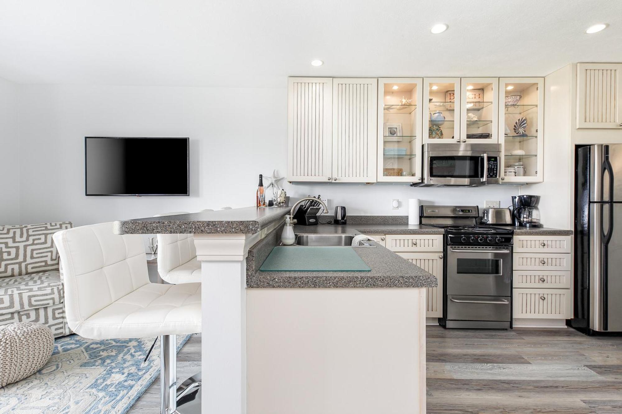 Gorgeous 2 Bedroom Lake View Condo Traverse City Exteriör bild